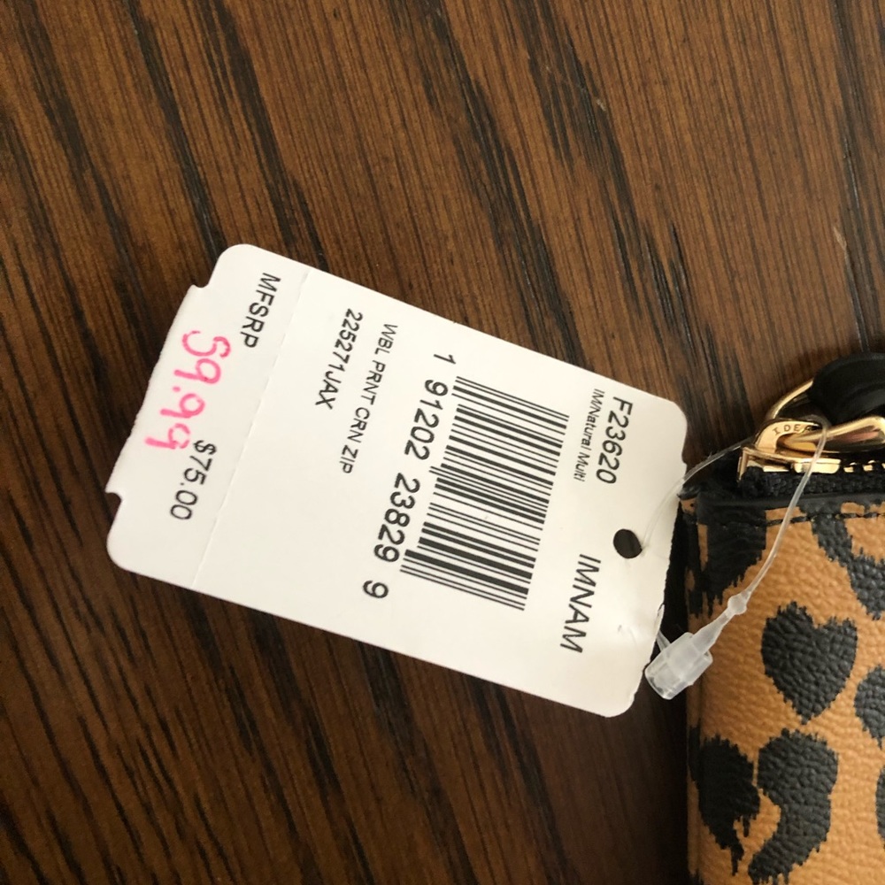 Coach Wristlet NEW WITH TAGS - Picture 3 of 4